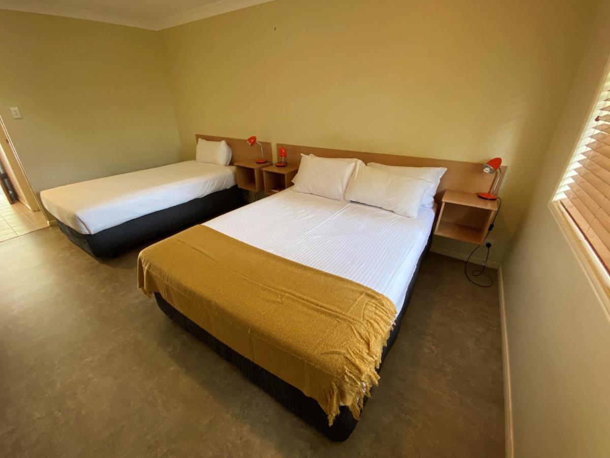 Country Roads Motor Inn Gayndah Kültér fotó