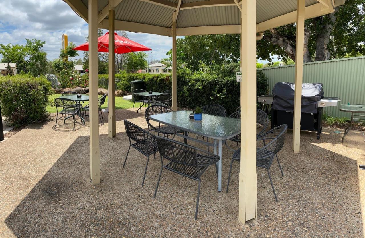 Country Roads Motor Inn Gayndah Kültér fotó